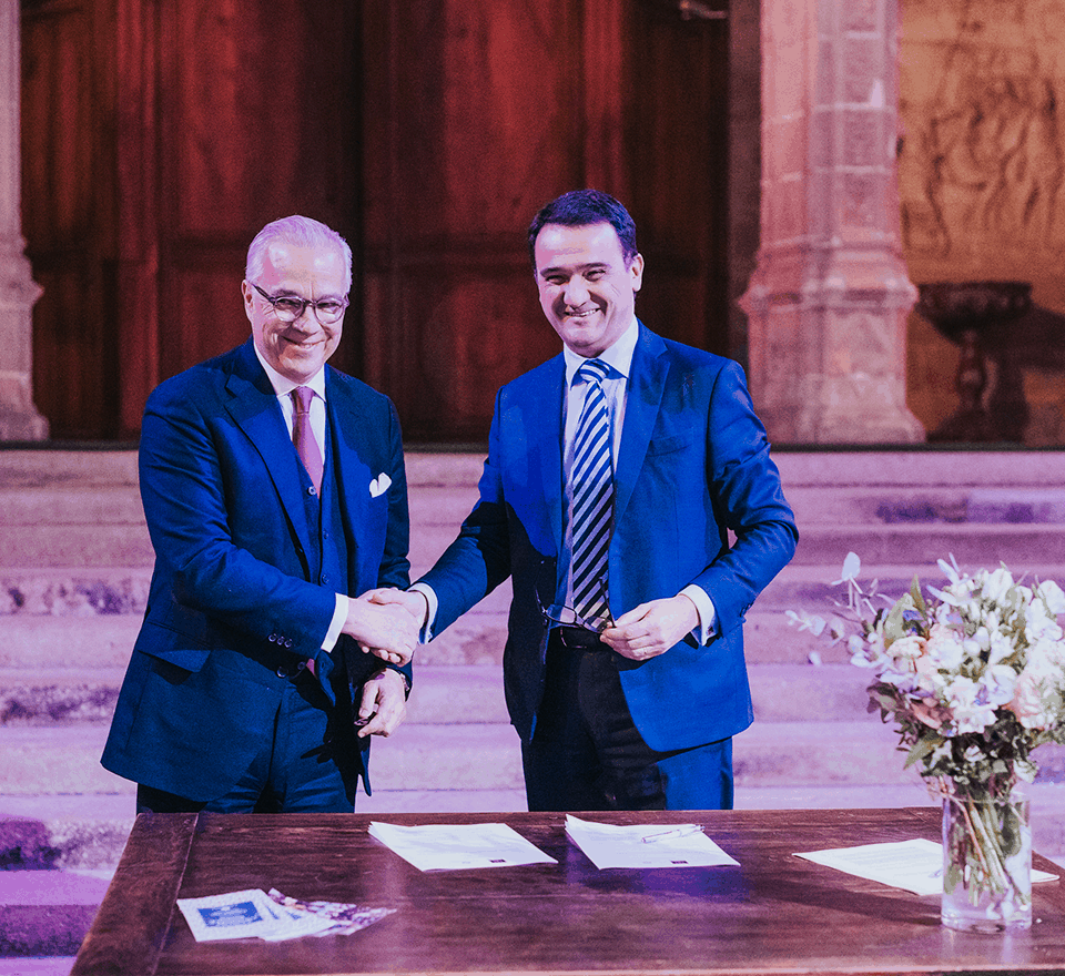 Signing of the agreement for the reconstruction of the organs at Bordeaux Cathedral
