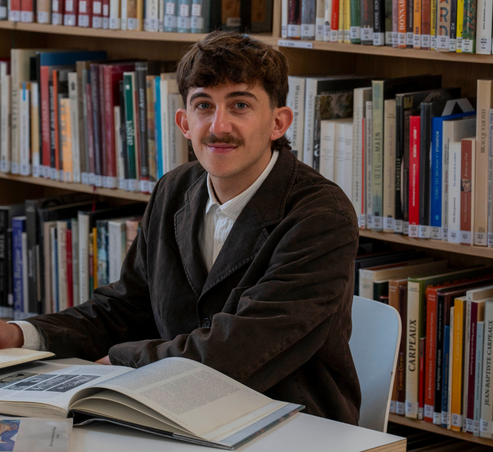 Jérôme Papadopoulos, lauréat de la bourse de recherche Arts du passé / Arts du présent