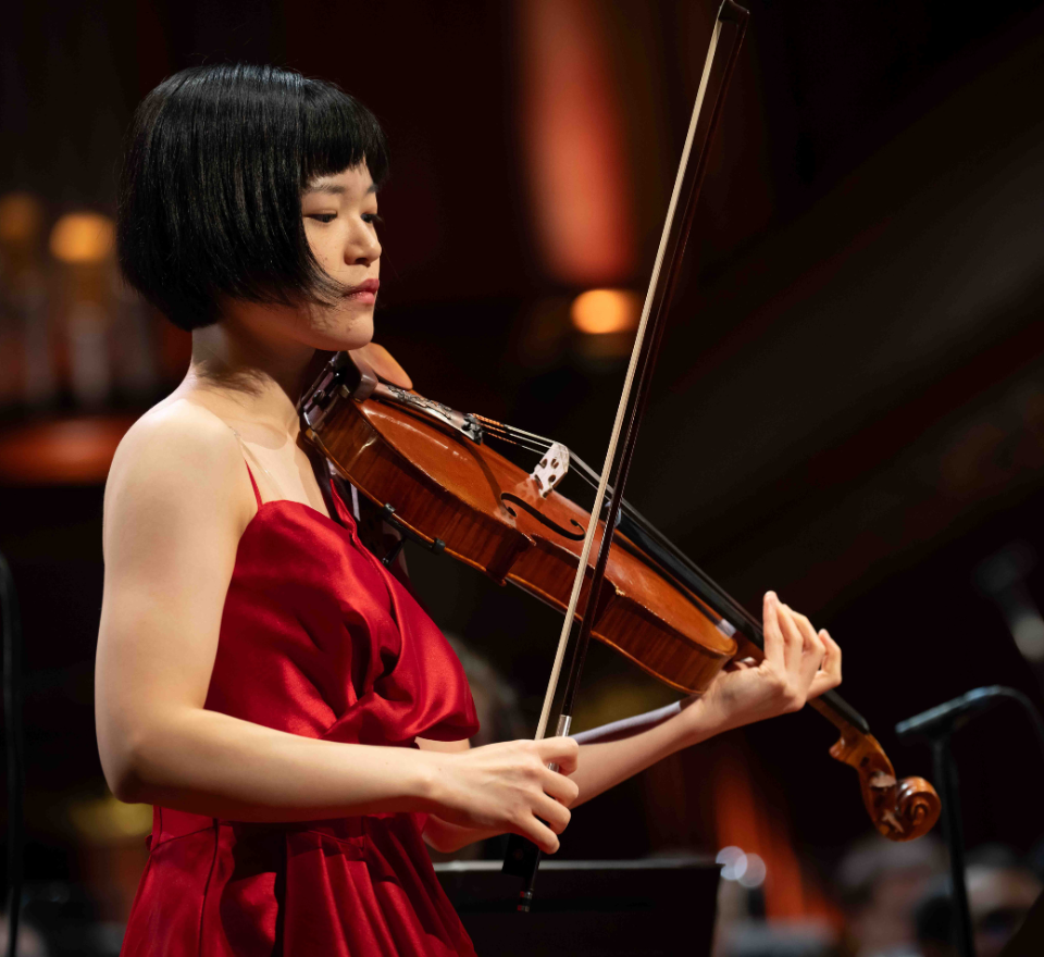 Ayaka Tanigushi, winner of the Special Prize Etrillard at the 79th Concours de Genève