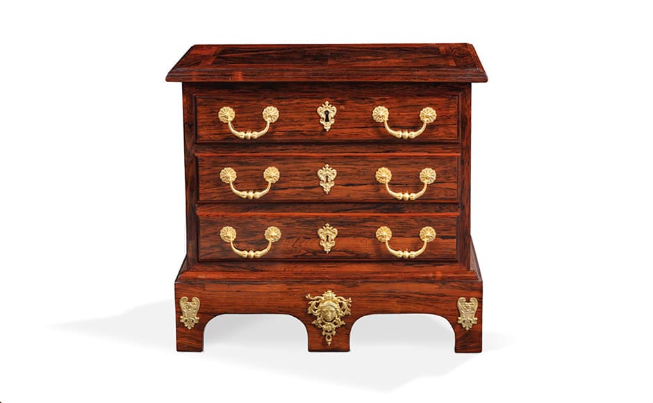 Commode coffre